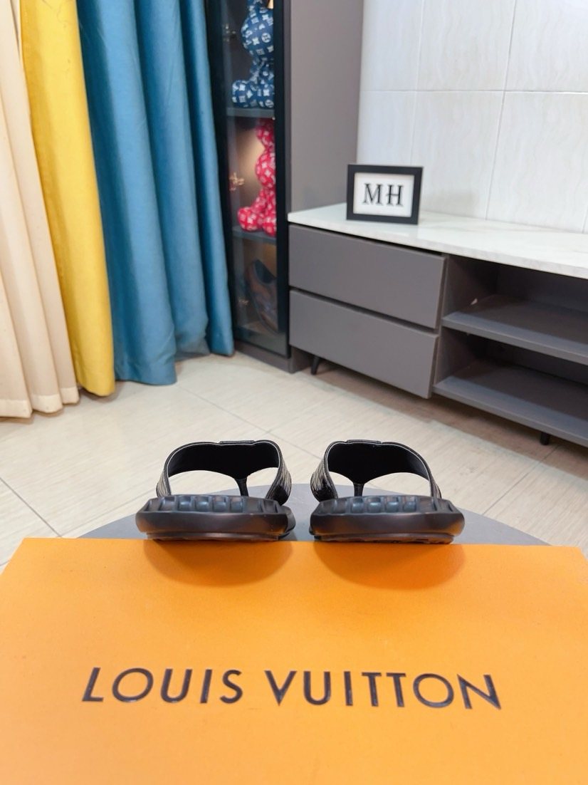 Louis Vuitton Men's Crocodile-Embossed Thong Sandals