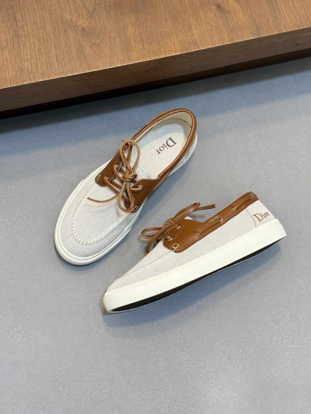 Dior Men's Contrast-Trim Lace-Up Casual Shoes